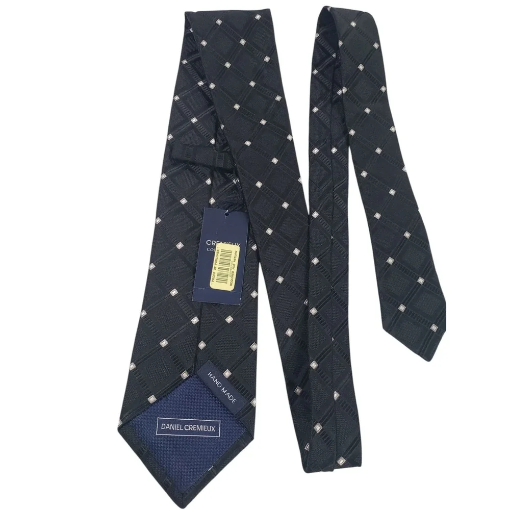 NWT Daniel Cremieux Mens Tie Necktie Designer Luxury‎ Black Gray Geometric Print